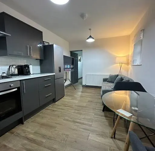 Modern 2 Bed Flat In Derby City